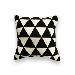 COZY หมอนอิง ขนาด 43×43×8ซม. รุ่น CY25 สีดำ