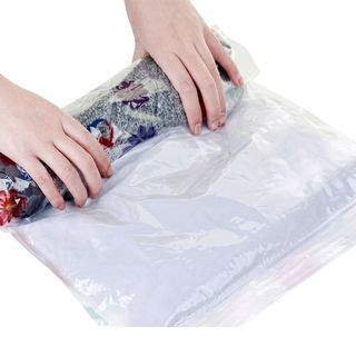 SAKU ถุงสูญญากาศแบบใช้มือม้วน BCY033 ขนาด 40x60x0.08ซม. สีใส แพ็ค 5 ชิ้น